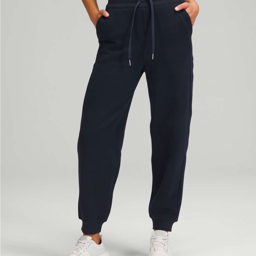 Lululemon Scuba High-Rise Jogger Full Length Size 4 True Navy -  TRNV